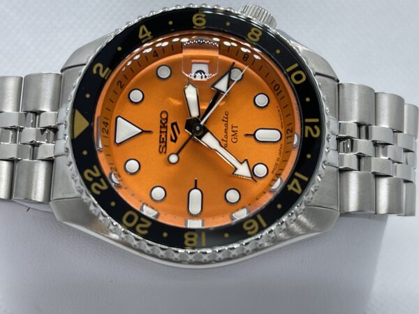 Seiko Automatic 5 Sports Stainless Steel Bracelet Orange Dial Men's Watch (Model: SSK005) - Image 4