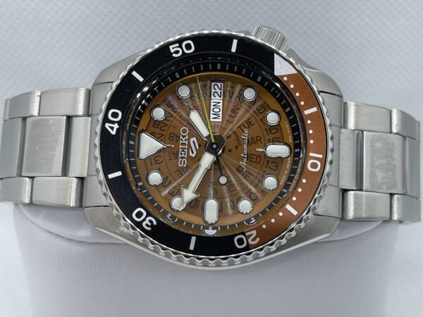 Seiko Automatic 5 Sports  Brown Dial Stainless Steel Bracelet Men's Watch (Model: SRPJ47) - Image 5