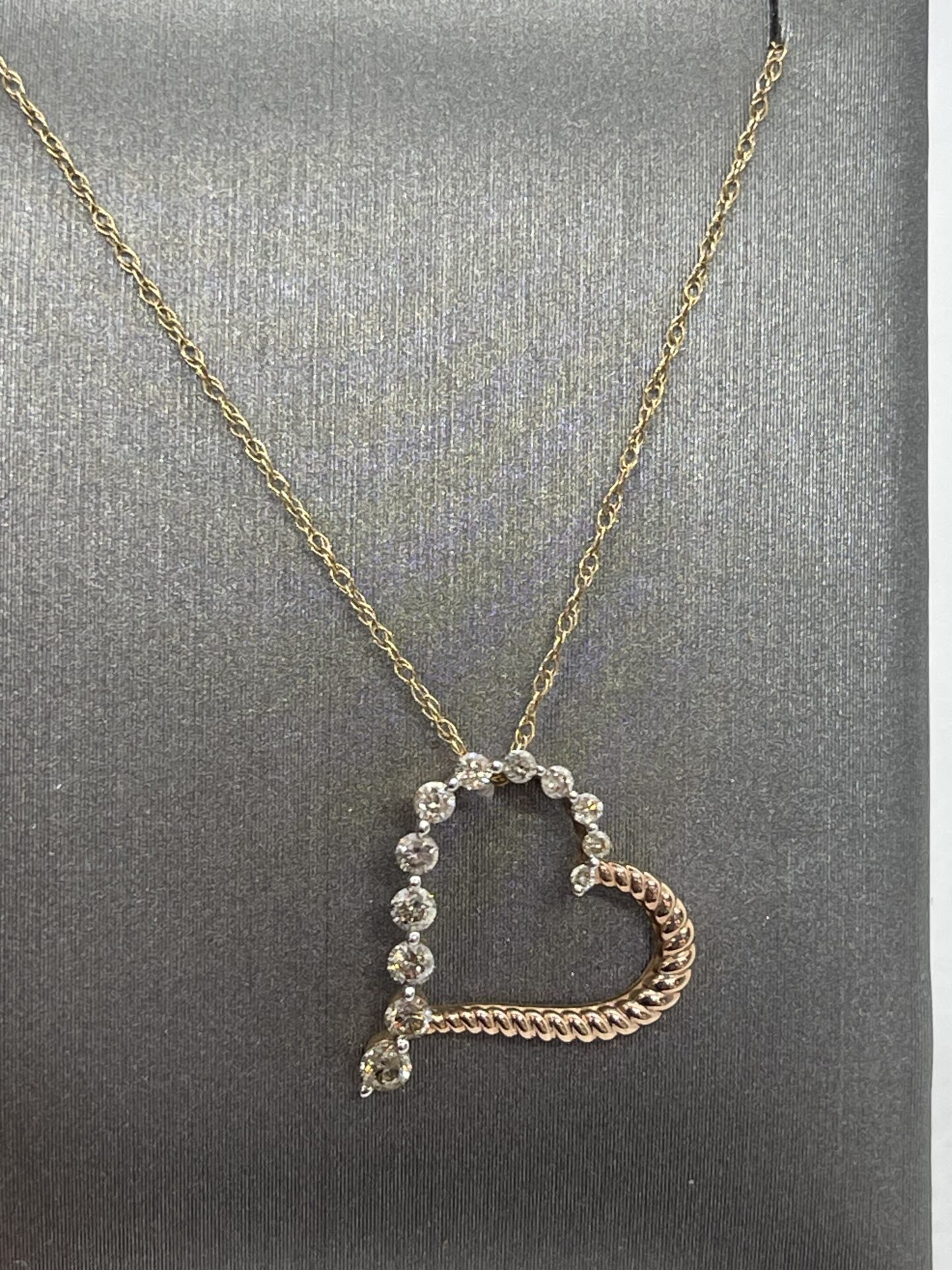 10K Rose Gold Diamond Heart Necklace