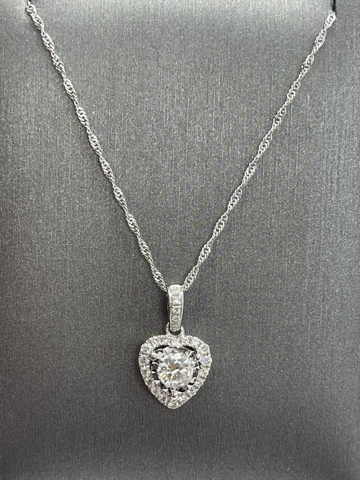 18K Gold Diamond Heart Necklace