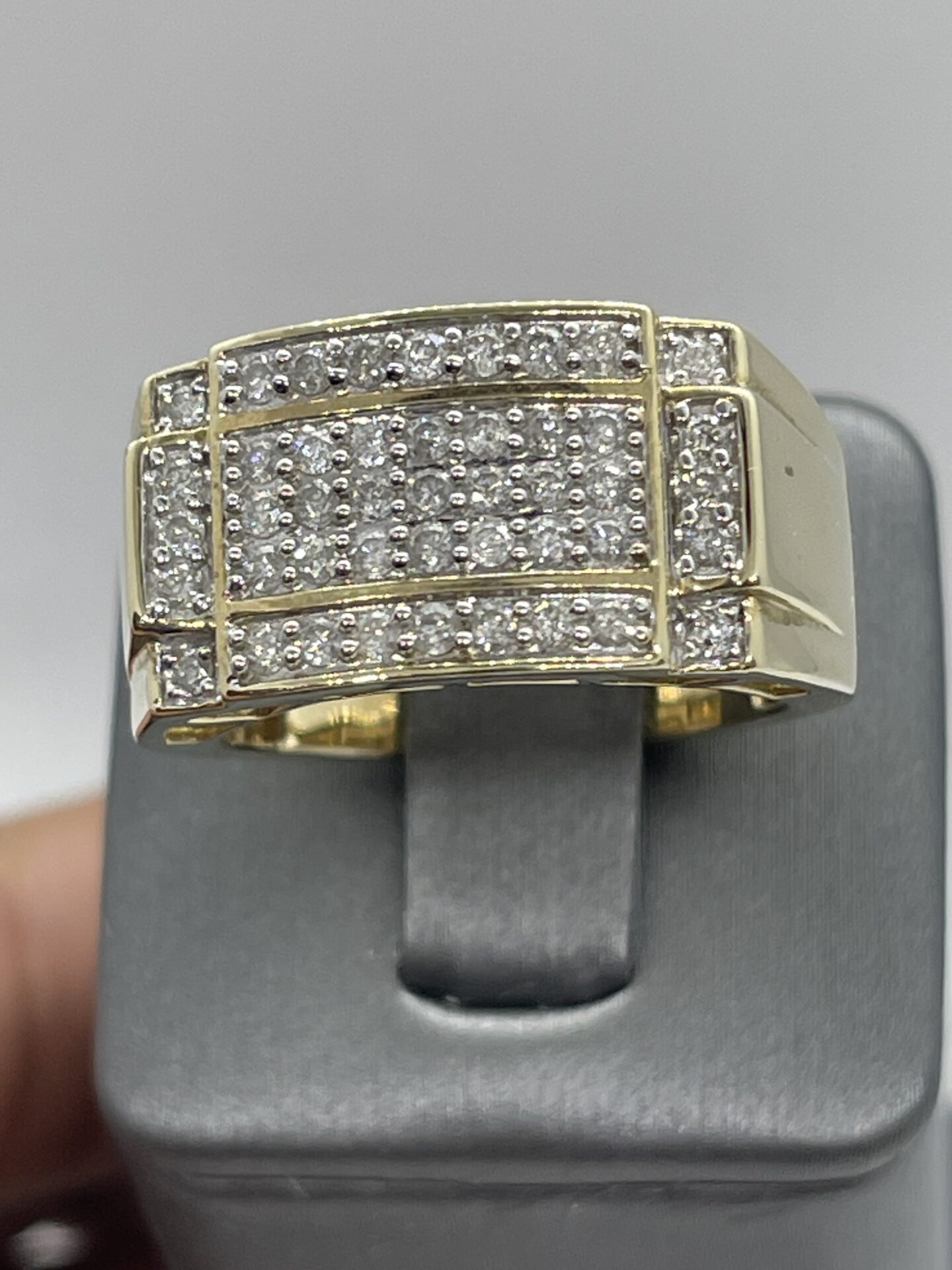 10K Yellow Gold Diamond 0.79Ctw Round Cut Men's Ring