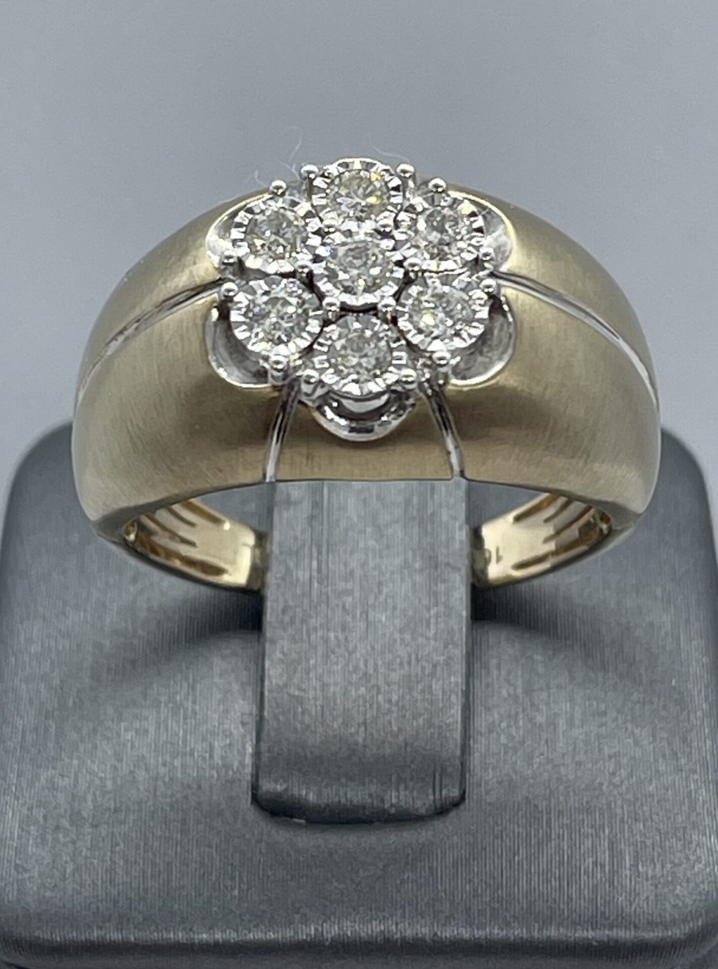10K Yellow Gold Diamond 0.50Ctw Round Cut Men's Ring