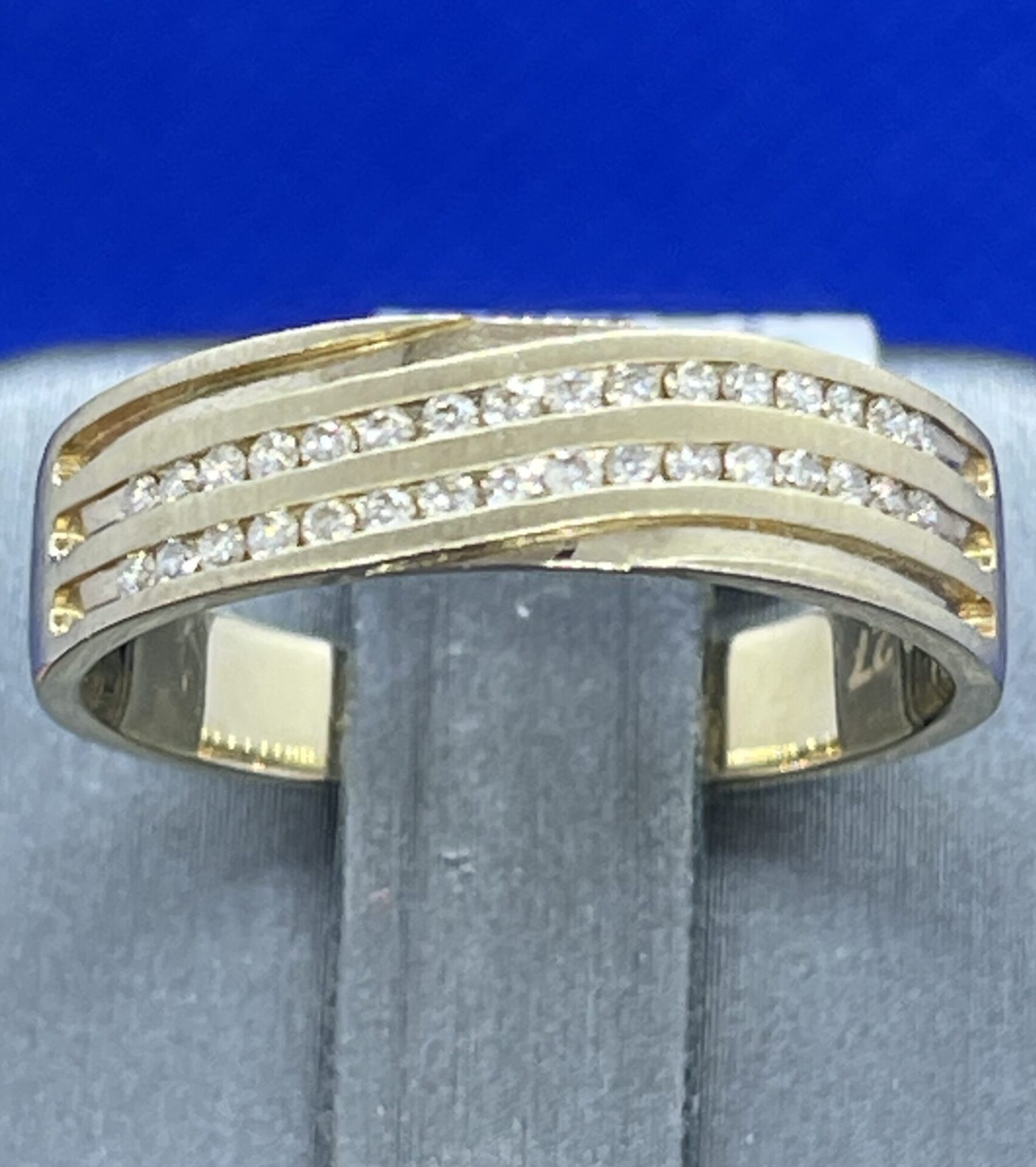 14K Yellow Gold Diamond 0.27ct Round Cut Men's Band / Ring