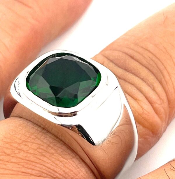 925 Sterling Silver Green Emerald Men’s Ring - Image 4