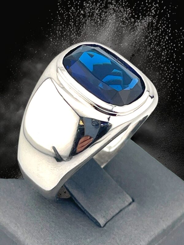 925 Sterling Silver Blue Sapphire Men’s Ring - Image 2