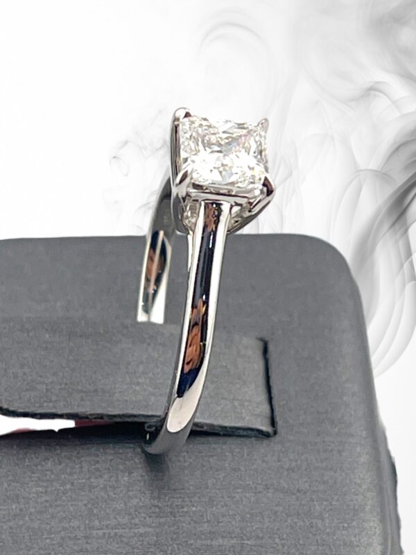 1.00Ctw VS1 Diamond Solitaire Princess Cut Ladies Engagement Ring 14K White Gold - Image 4