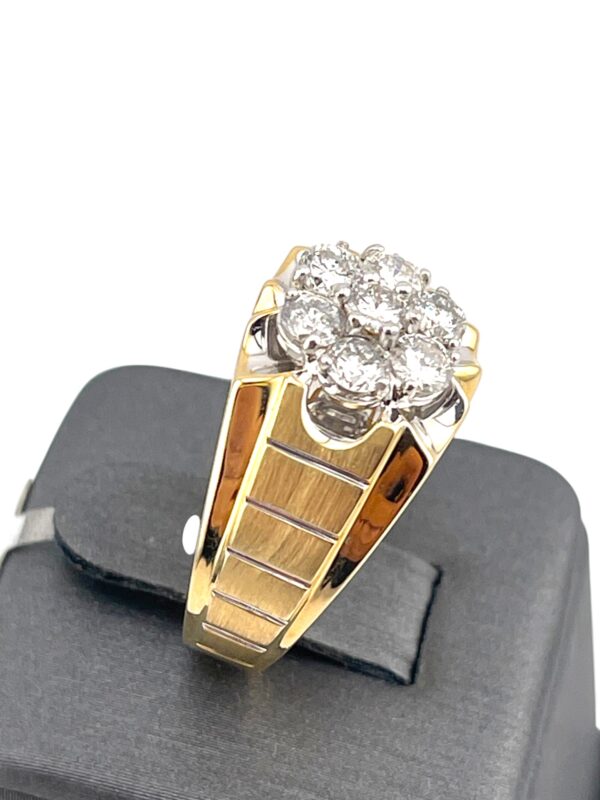 1.00Ctw Diamond 10K Yellow Gold Men's Ring - Image 2